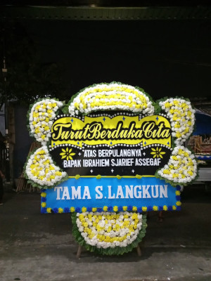 Papan Bunga Duka di Ketapang Kuala